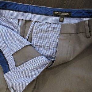 Banana Republic modern non iron slim fit